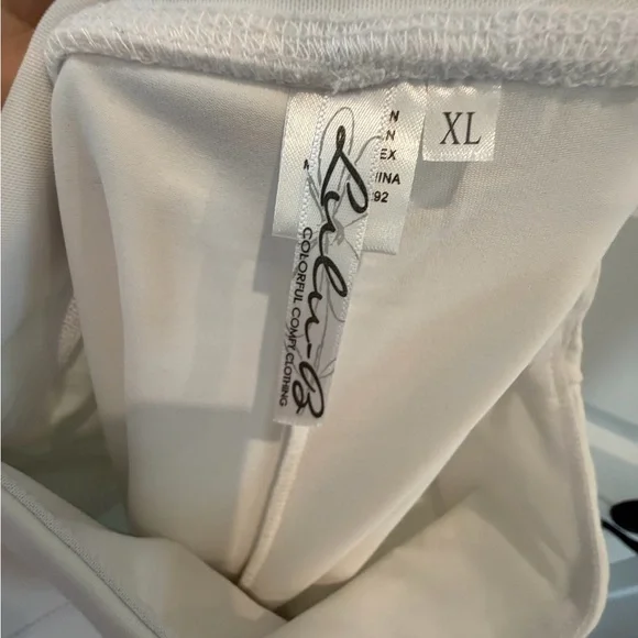 Lulu-B White Mini Skort - Picture 3 of 3